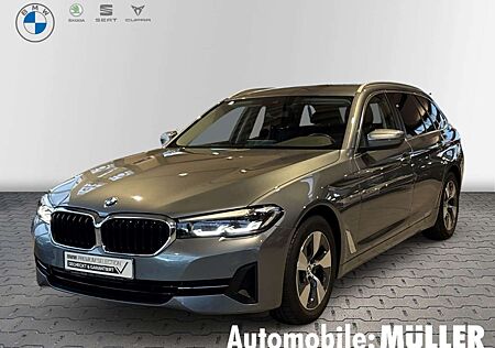 BMW 520 d xDrive Touring Park-Assistent Luftfederung Navi