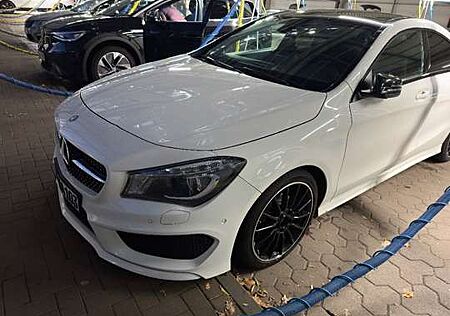 Mercedes-Benz CLA 200 7G-DCT AMG Line