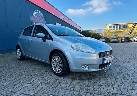 Fiat Grande Punto 1.2 !!! Tüv 9 /2026!!!