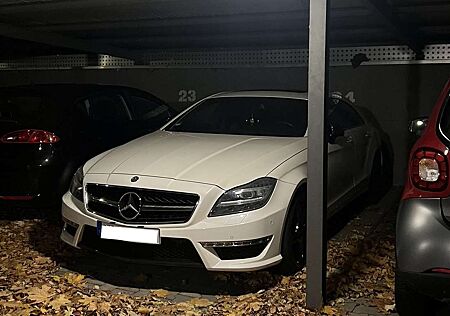 Mercedes-Benz CLS 63 AMG SPEEDSHIFT MCT Performance Plus