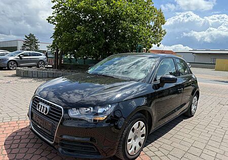 Audi A1 attraction (5-Tür) KLIMA+SHZ+2.HAND+TÜV