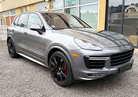 Porsche Cayenne GTS *Chrono*Pano*Luft*Kamera*Bose