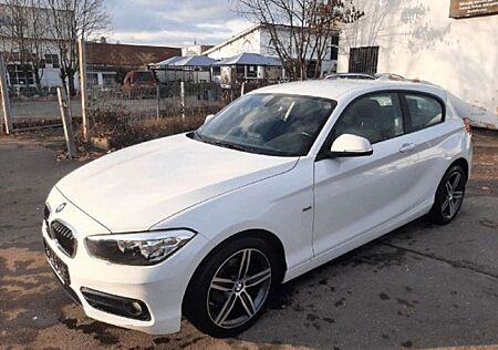BMW 116 i Sport Line / EURO 6 /Einparkhilfe /SHZ