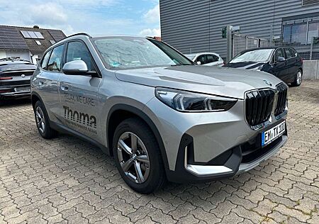 BMW X1 sDrive18i Steptronic +AHK +Navi +RFK +ad. LED