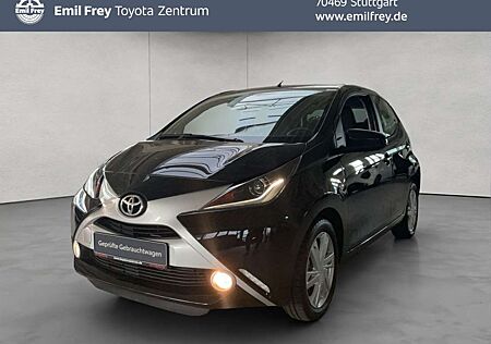 Toyota Aygo (X) x-play touch / Klima / LM / Rückfahrk