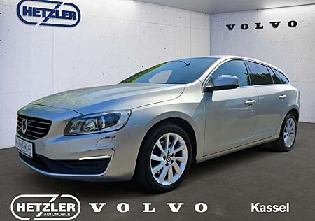 Volvo V60 Kombi Momentum D5 Klimaautom PDC SHZ Alu Bi-Xenon