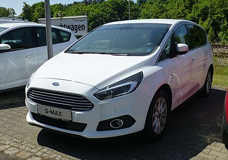 Ford S-Max Titanium_7Sitze_