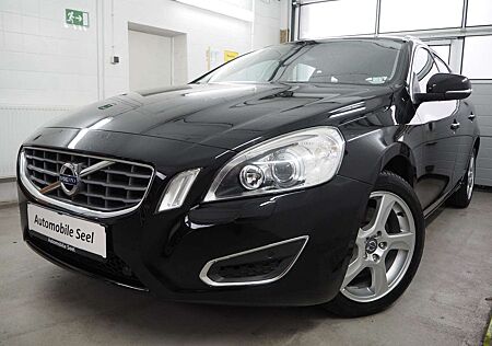 Volvo V60 2.4 D5 Summum*Navi*Leder*Xenon*Standheiz.*