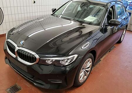 BMW 318d 318 Touring Aut.|NAVIGATION|AHK|SHZG|PDC|