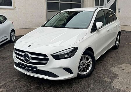 Mercedes-Benz B 180 B180 Style TEMP SHZ NAVI LED CARPLAY PDC KLIMAA.