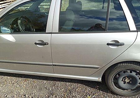 Skoda Fabia 56299 ohtendung bahnosstrase 115