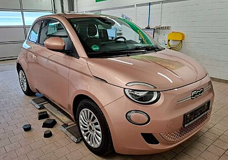 Fiat 500E 3+1 42 kWh 320 Km Reichweite Navi - Klima