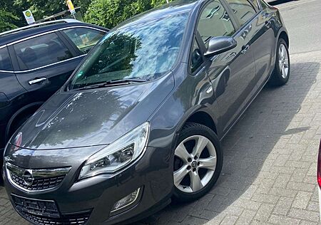 Opel Astra 1.4 Sports Tourer ecoFLEX Edition