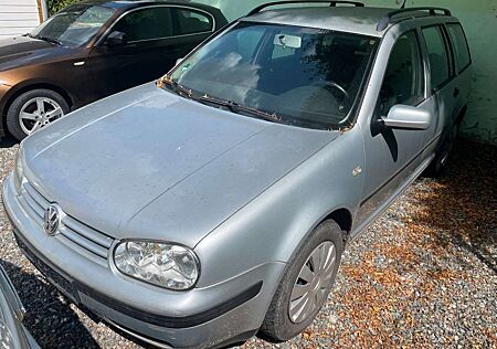 VW Golf Volkswagen 1.6 FSI Comfortline Variant