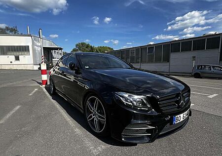 Mercedes-Benz E 220 d AMG-Line / 360° Kamera / Burmester