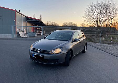 VW Golf Volkswagen Trendline