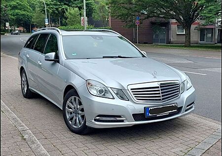 Mercedes-Benz E 220 E-Klasse T-Modell Diesel BlueEFFICIENCY Elegance