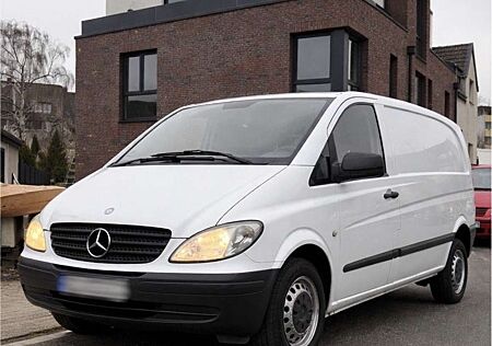 Mercedes-Benz Vito 109 CDI Lang DPF Mixto (Lkw)