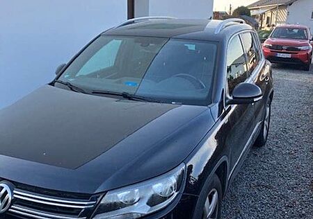 VW Tiguan Volkswagen 2.0 TDI DPF BlueMotion Lounge