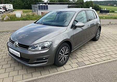 VW Golf Volkswagen 1.2 TSI BlueMotion Technology Allstar