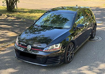 VW Golf GTI Volkswagen Performance BMT 313PS APR eingetragen