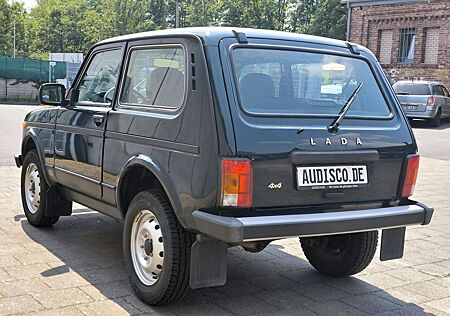 Lada Taiga 4x4 1Hand EU6d-Temp TüvNEU