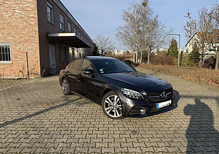 Mercedes-Benz C 220 d 4Matic 9G-TRONIC AMG Line