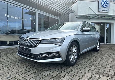 Skoda Superb Combi 1.4TSI IV DSG STYLE*LED*NAVI*PDC*17-ZOLL