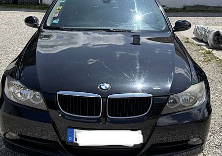 BMW 320i 320
