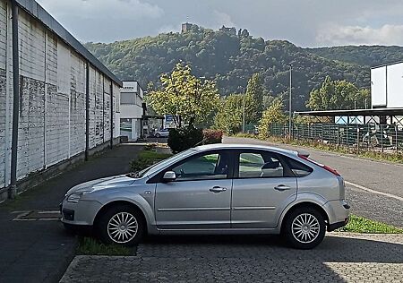 Ford Focus 1.4 16V Fun X