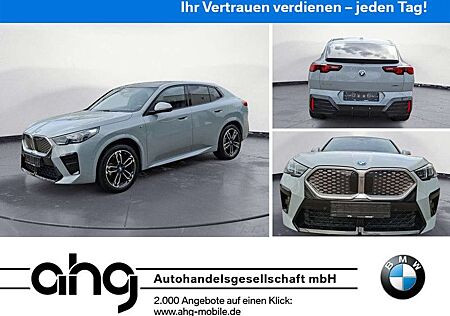 BMW iX2 eDrive20 M Sportpaket Panorama Head-Up AHK I