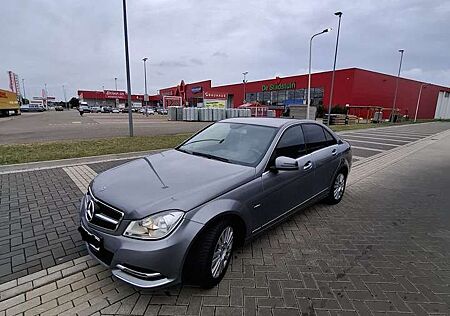 Mercedes-Benz C 200 CDI DPF (BlueEFFICIENCY) 7G-TRONIC Elegance