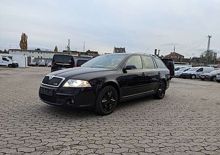 Skoda Octavia 2.0+TDI RS Navi Xenon Service TÜV