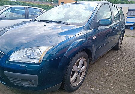 Ford Focus Turnier Futura,Leder,Navi,Xeno und Viele Extra
