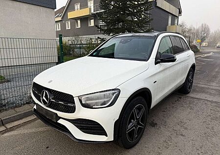 Mercedes-Benz GLC 300 de 4Matic AMG-Line Vollaust PlugInHybrid