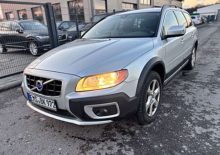 Volvo XC 70 XC70 Momentum AWD Automatik/Navi/Leder/AHK/SO+WR