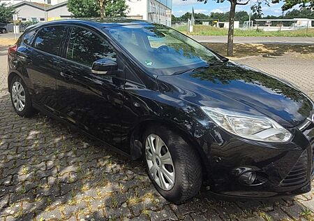 Ford Focus 1.0 EcoBoost Start-Stopp-System SYNC Edition