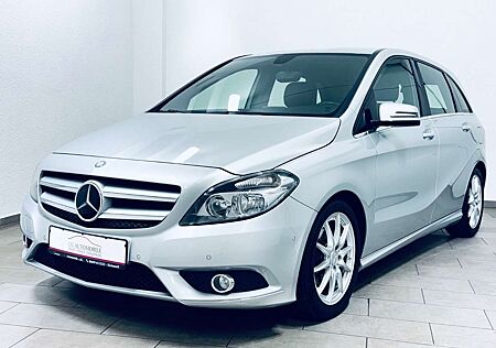 Mercedes-Benz B 180 B -Klasse * NAVI * PDC * TEILLEDER * LMF