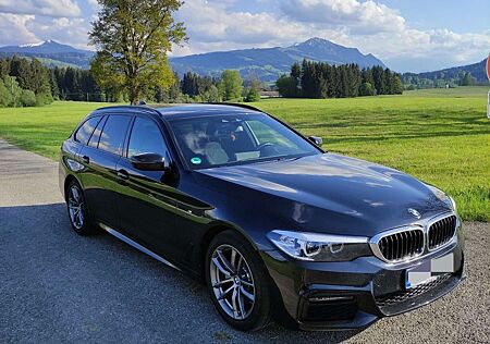 BMW 520 d xDrive Touring M Sport GARANTIE AHK TOP-Zustand