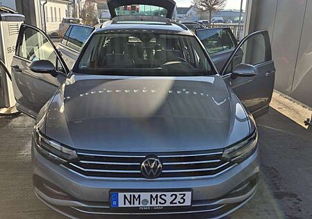 VW Passat Variant Volkswagen 1.5 e-TSI OPF DSG Business