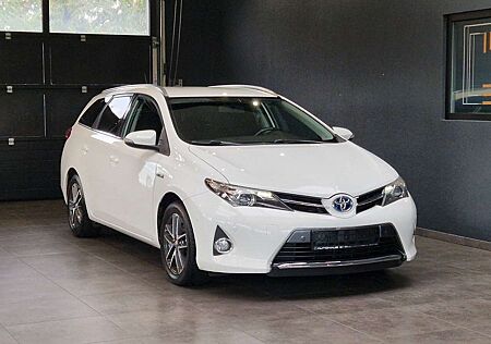 Toyota Auris Hybrid Edition 1,8*Klimaaut