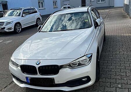 BMW 320d 320 Touring Aut. Efficient Dynamics Edition Sport
