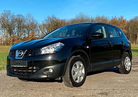 Nissan Qashqai 1.6 dCi130 Klimaauto AHK Allwetterreifen