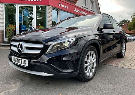 Mercedes-Benz GLA 180 SHZ NAVI BT PDC Allwetter