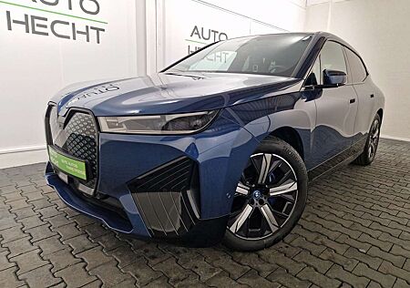 BMW iX xDrive40 Sportpaket, Laser, 21 Zoll, AHK, ACC