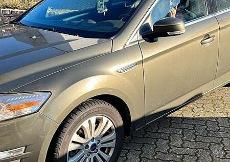 Ford Mondeo 2.0 EcoBoost Titanium