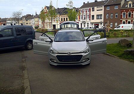 Hyundai i20 Top Modell mit Besondere Ausstattung.