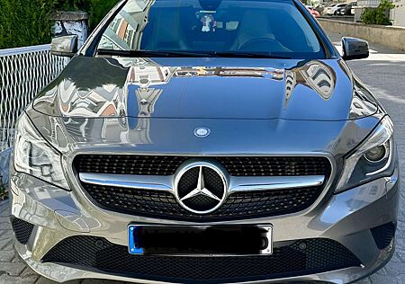 Mercedes-Benz CLA 180 Shooting Brake 7G-DCT Urban