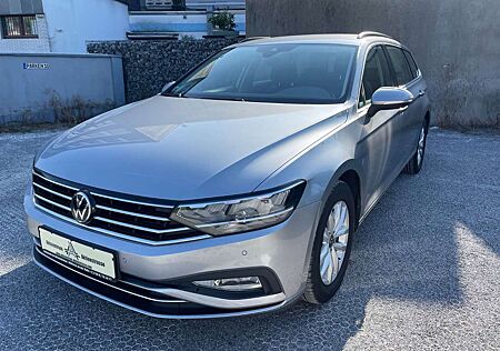 VW Passat Variant Volkswagen Leder Co. ACC Navi ACC AHK