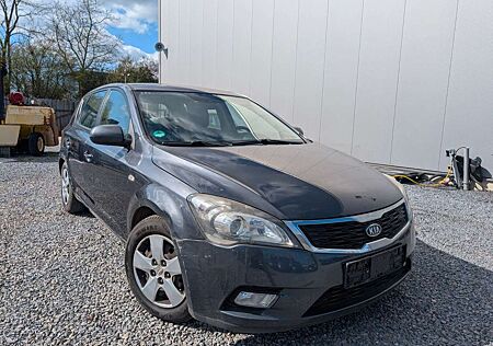 Kia Others Ceed Vision*KLIMA*ZV-FUNK*RADIO-CD !!